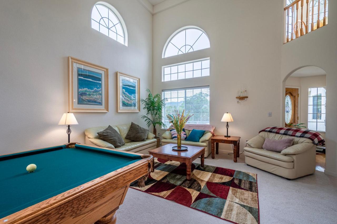 Mountain Majesty With Hot Tub, Pool Table, Generator, Ev Hookup Βίλα Oakhurst Εξωτερικό φωτογραφία